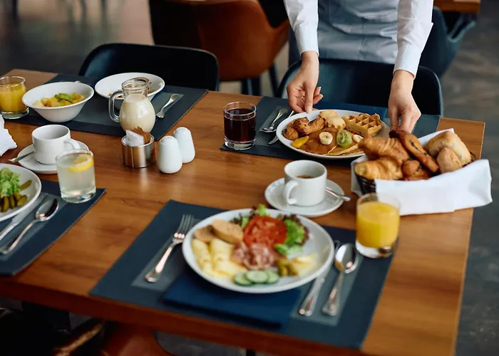 And Free Shuttle Hotel 4*